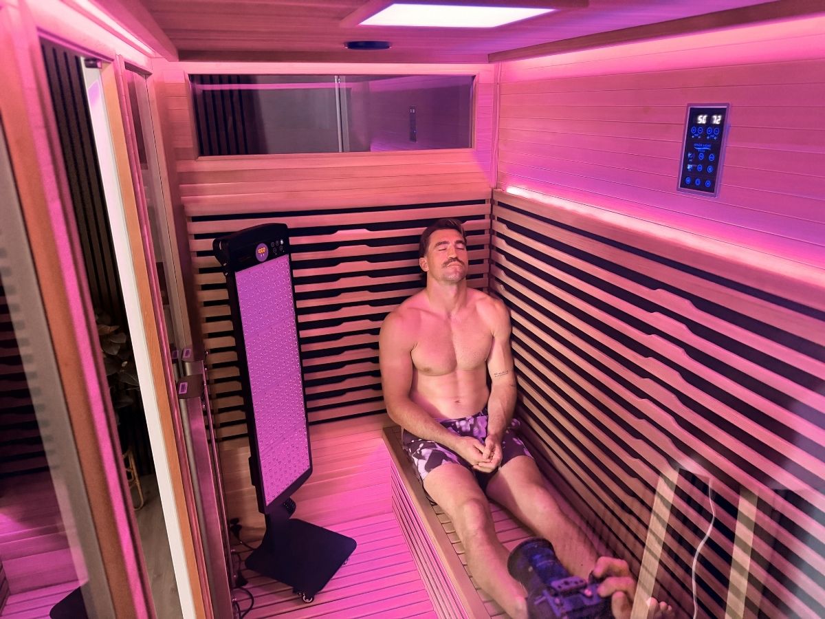 Bella Deluxe 5 Person Outdoor Infrared Sauna (White) lifestyle
